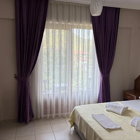 Bed & Breakfast Ebru'ca 3*