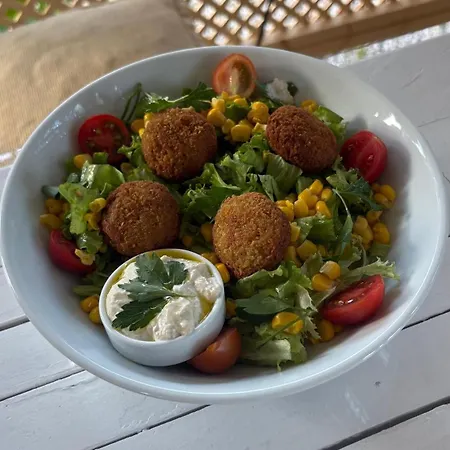 Frühstückspension Ebru'ca 3*